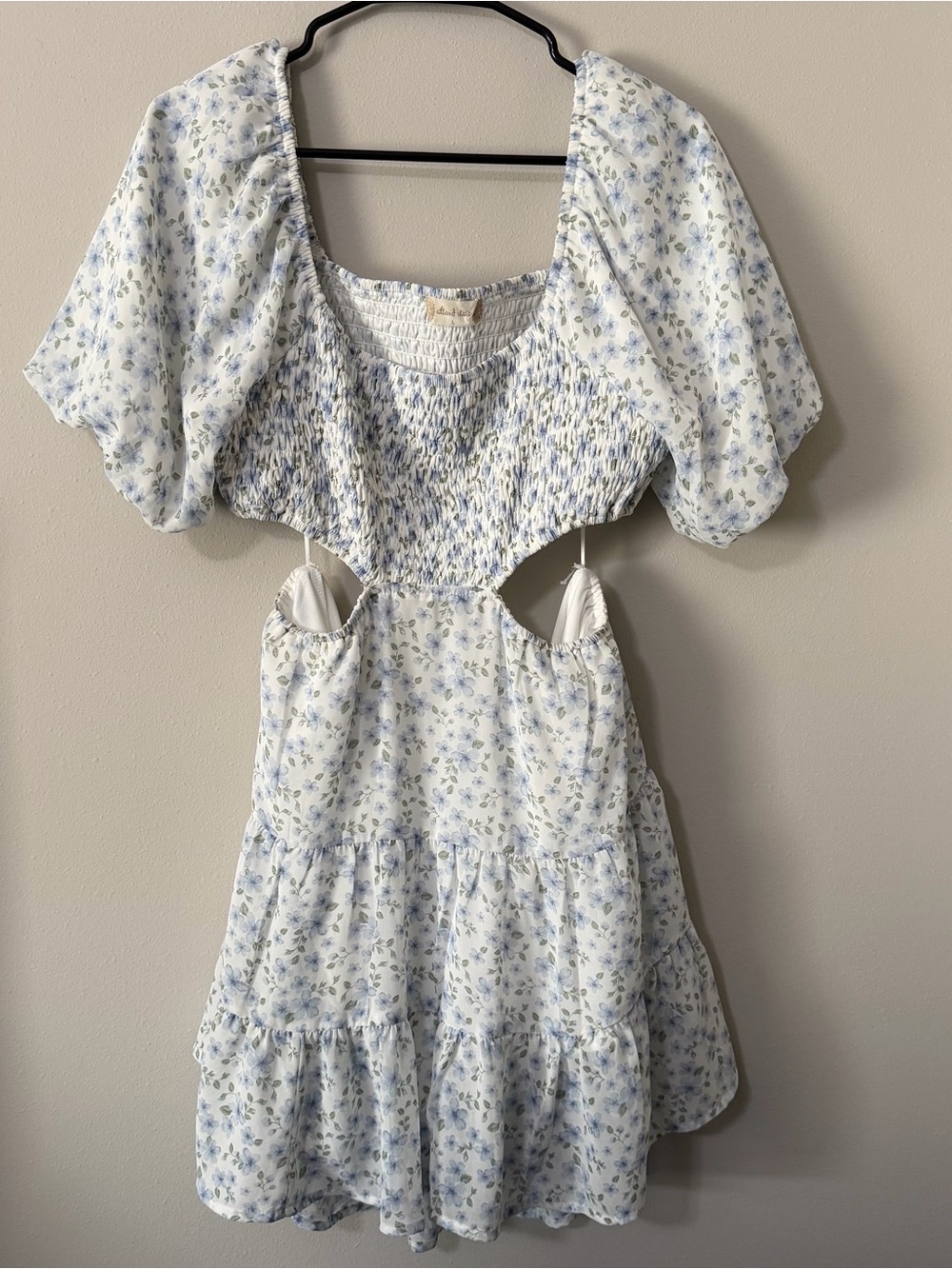 Altar’d State Blue Floral Cutout Mini Dress Puff Sleeve Smocked Size Large